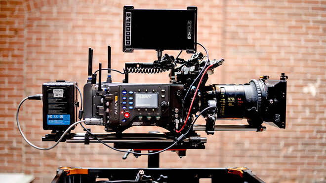 The ‘Best Camera’ Paradox: Why the Right Filmmaking Camera Isn’t About Specs or Price, But About What Empowers Your Limitations (And Why That’s a Secret of Cinematic Genius)